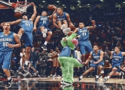 开云体育直播-76人力克雄鹿，克莱成为关键先生，一场战术与意志的较量