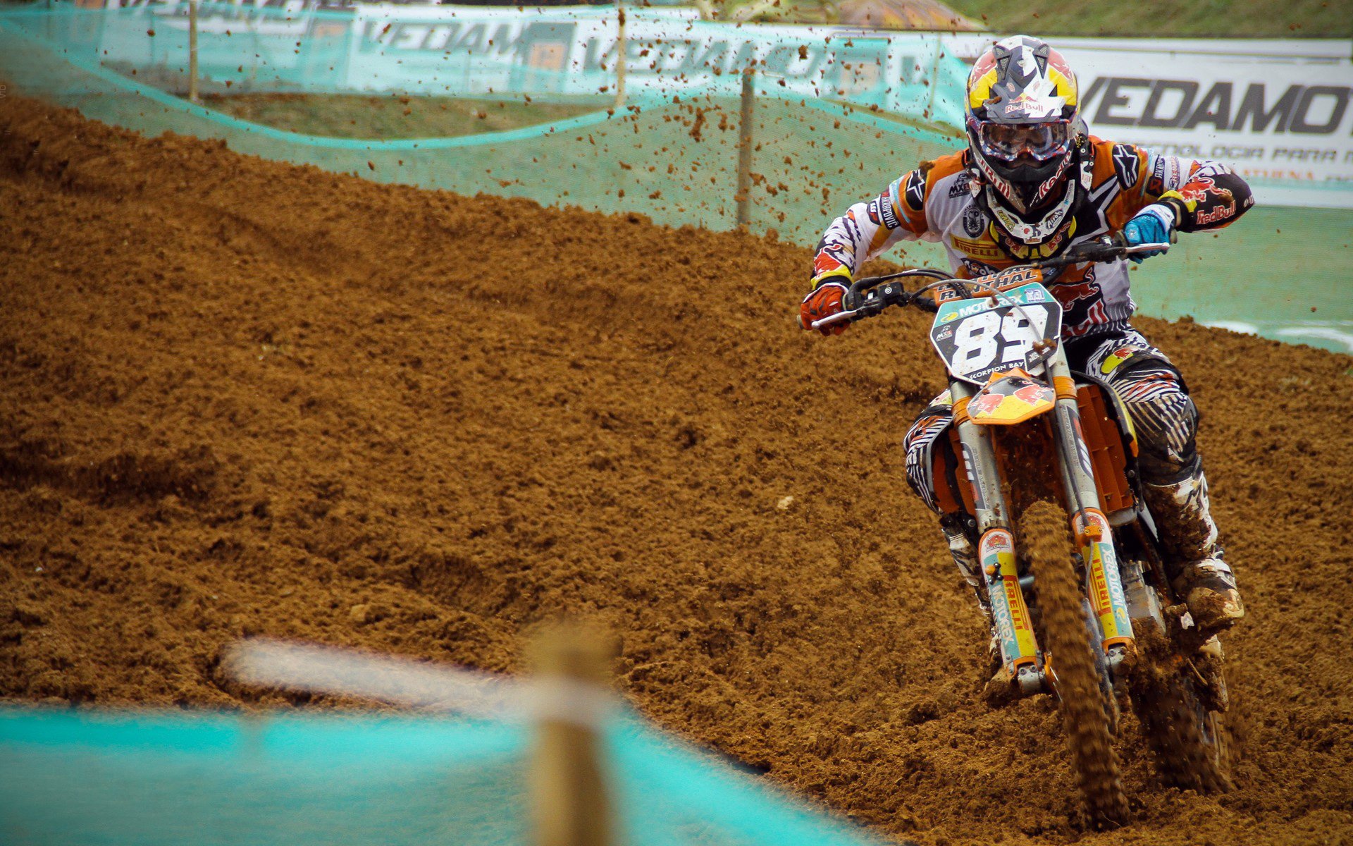 南美铁壁与欧洲重锤，乌拉圭封锁战术下的卢卡库惊艳时刻