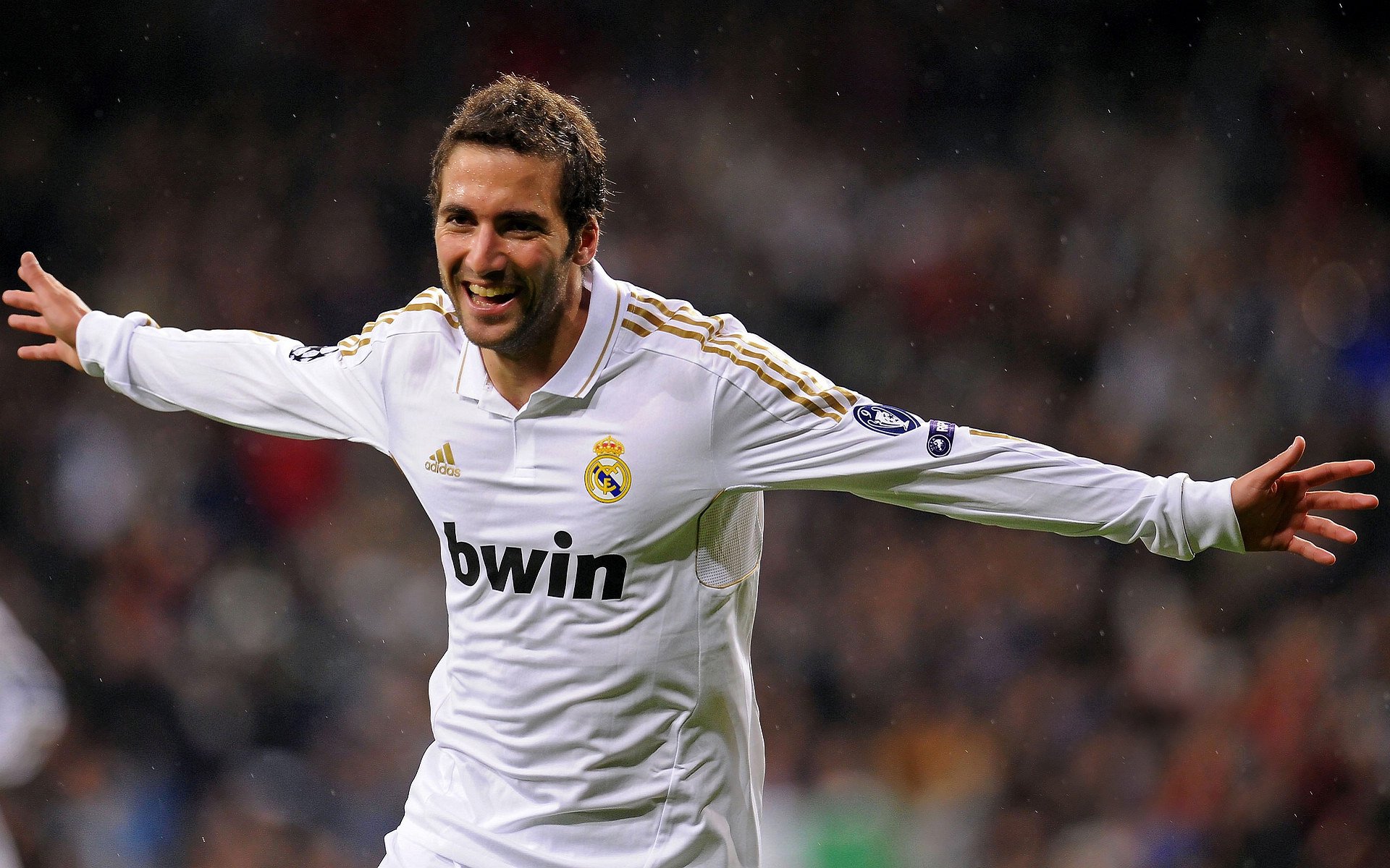 格鲁吉亚闪电撕裂红蓝防线—克瓦拉茨赫利亚生涯之夜，瑞士见证新王诞生