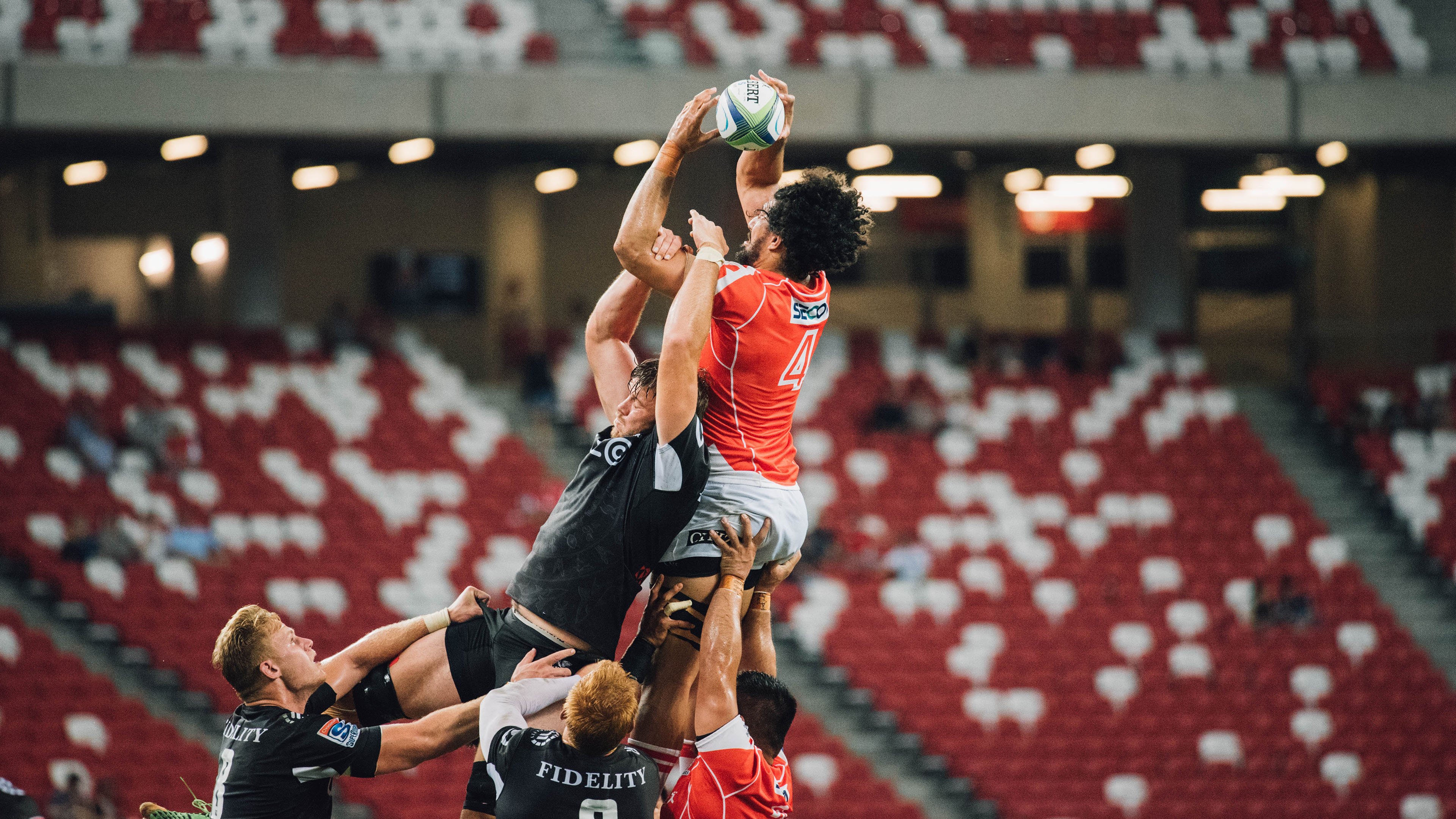 郑思维高光闪耀，中国队横扫马来西亚队展羽球王者风范